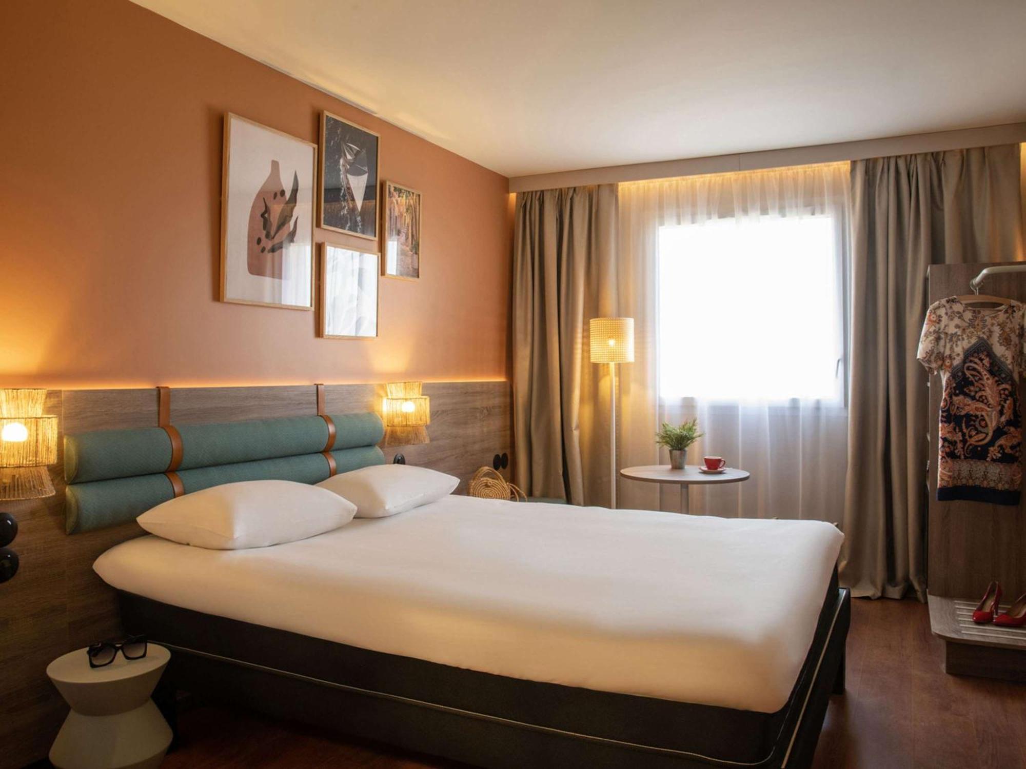 Hotel Ibis Golfe De Saint-Tropez Cogolin Exterior foto
